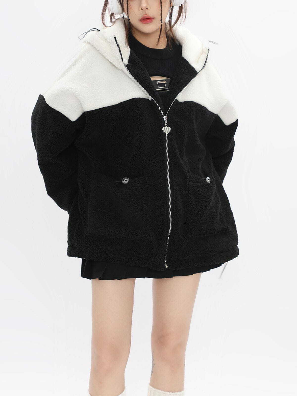 Y2K Aesthetic Patchwork Sherpa Jacket for Grunge Style, 90s Fashion, and Cozy Summer Outfits